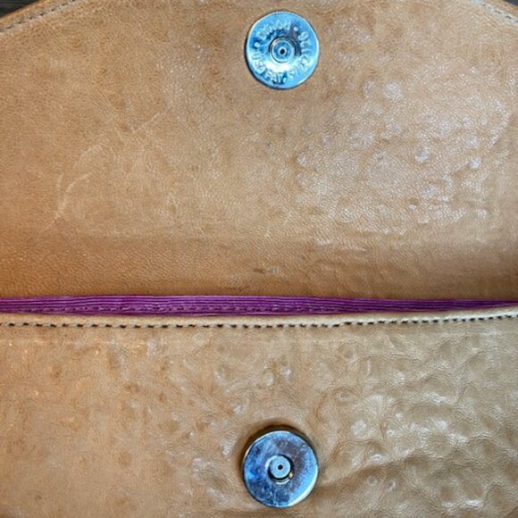 Sherry Wolf Crystal Peace Heart  Leather Convertible Clutch Bag w/Chain - Picture 9 of 9